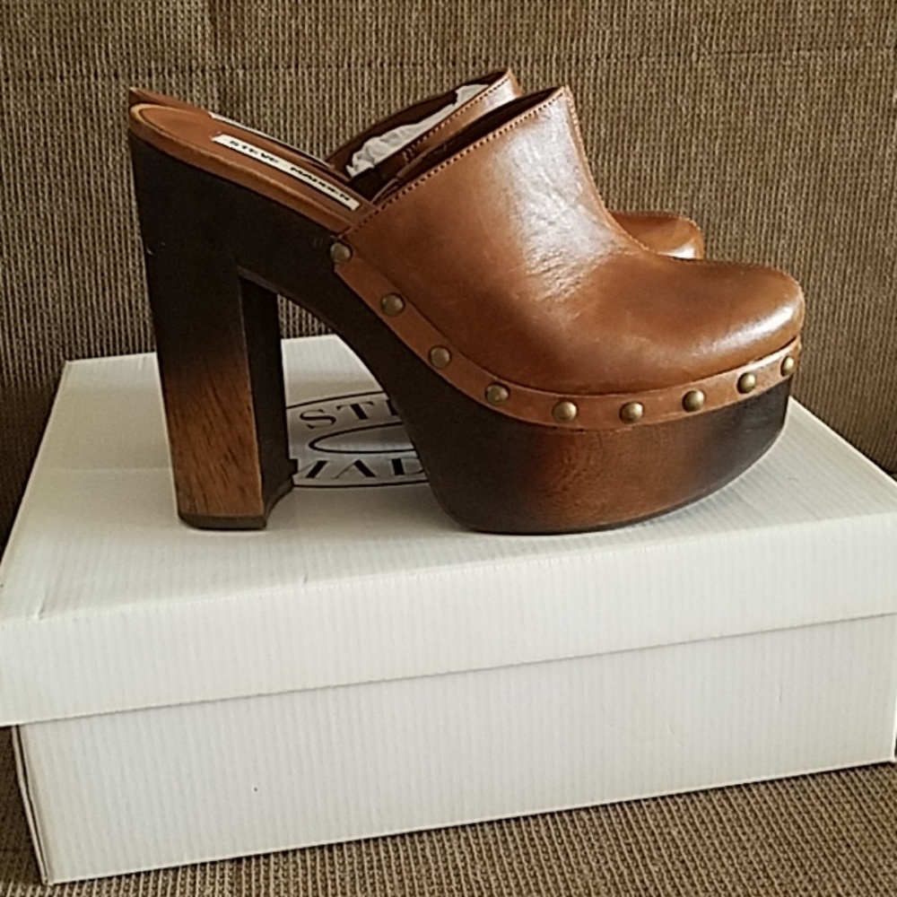 Steve Madden Clogs